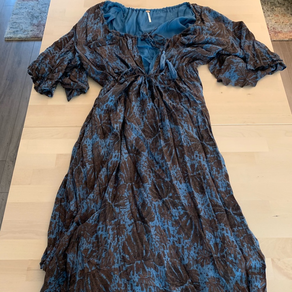 FREE PEOPLE - Maxi Dress 👗✨